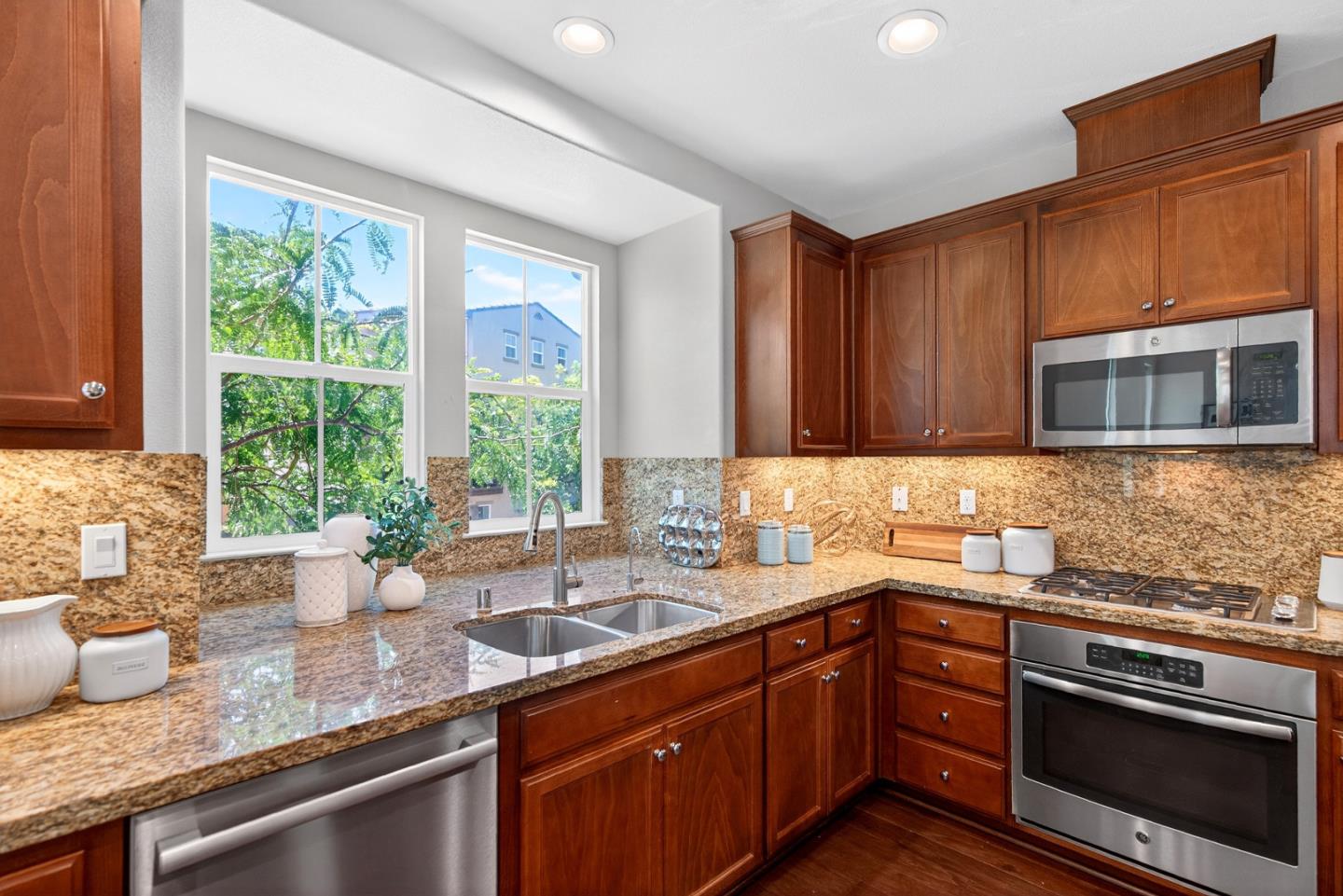 Photo #11: ML82049868 Listing: Photo #11