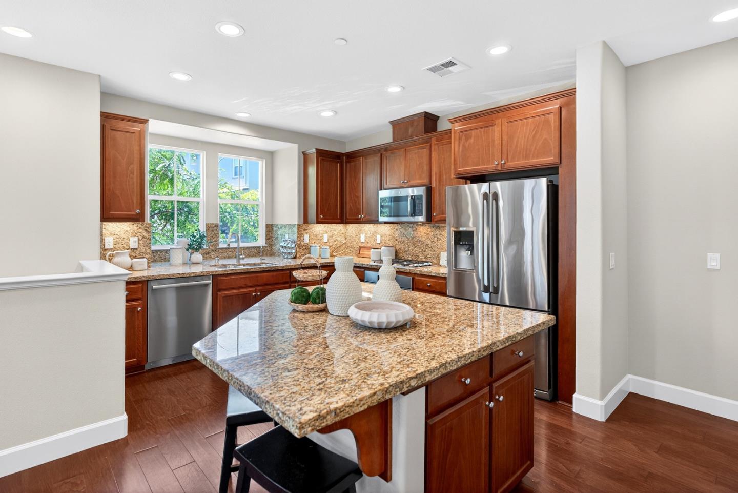 Photo #9: ML82049868 Listing: Photo #9