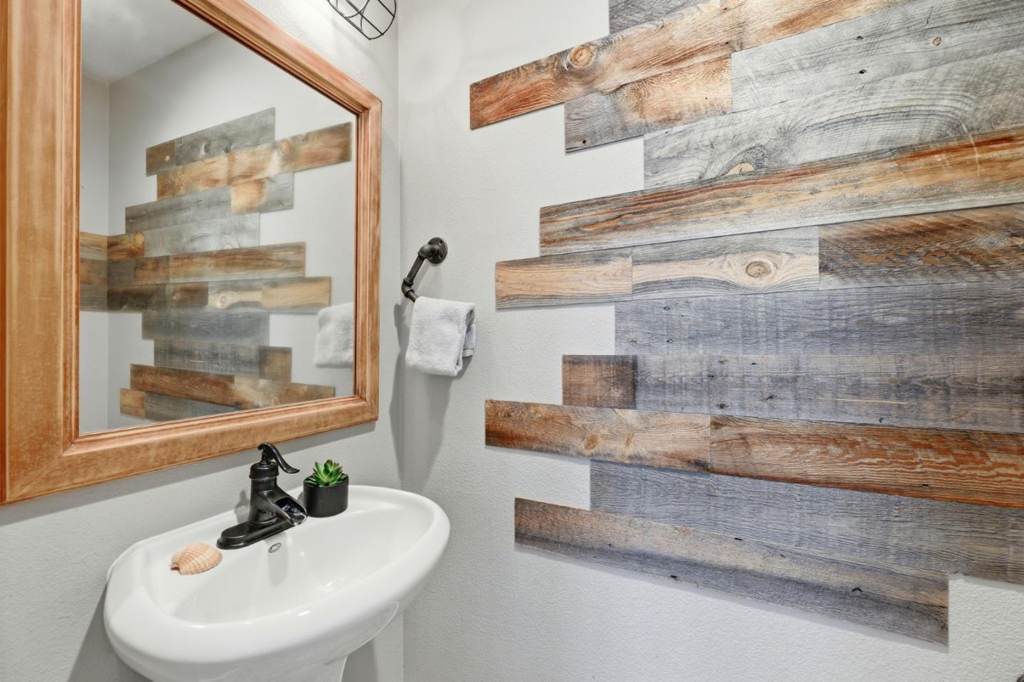 Photo #28: ML82049890 Listing: Photo #28