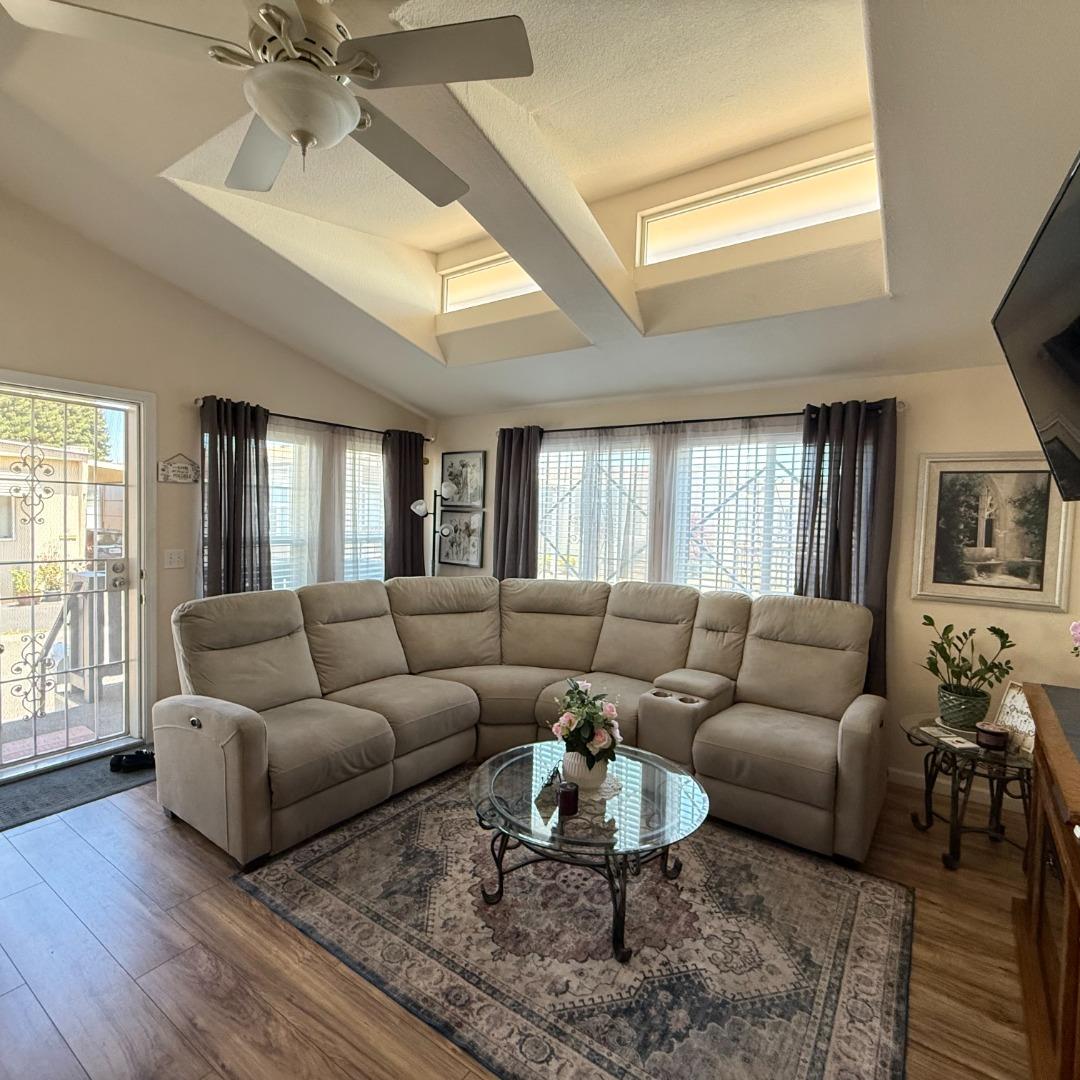 1200 W Winton AVE 29, Hayward, CA 94545, Photo 2