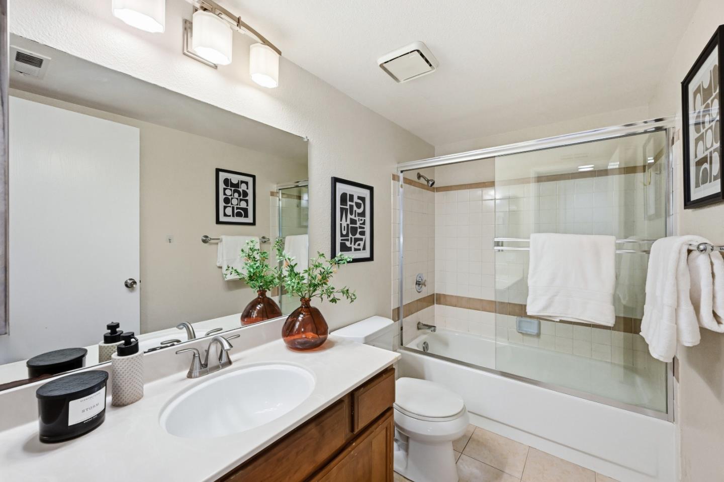 Photo #16: ML82049895 Listing: Photo #16
