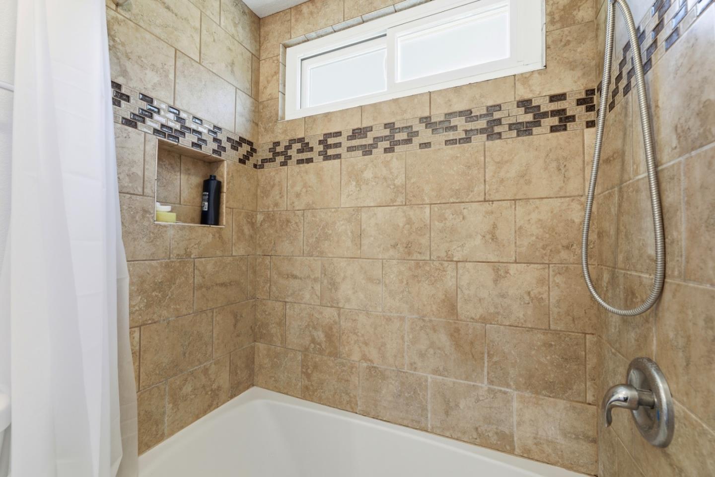 Photo #20: ML82049973 Listing: Photo #20