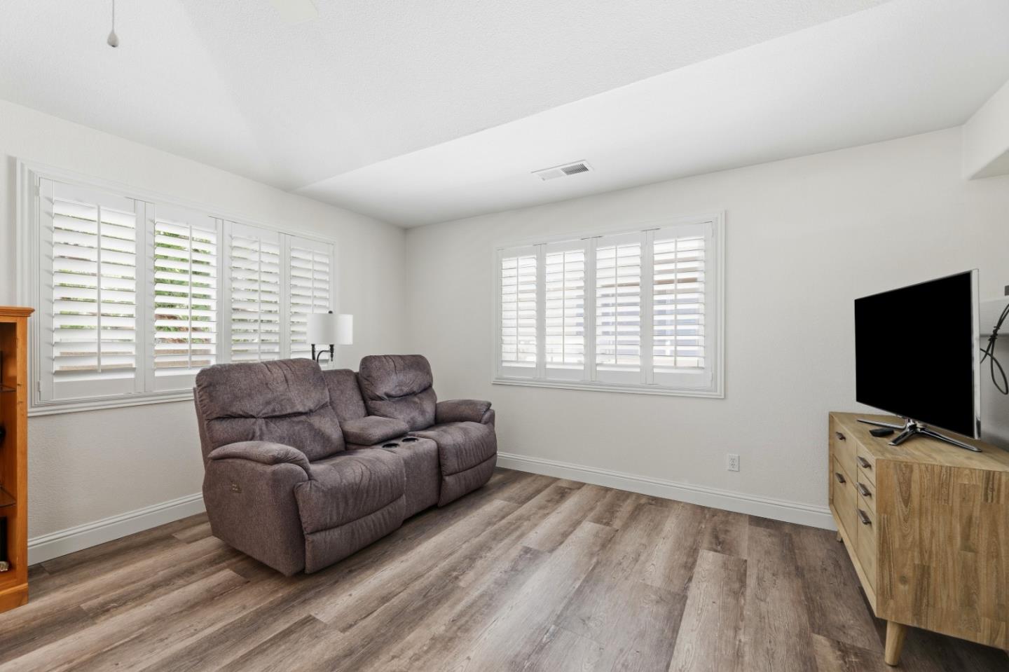Photo #32: ML82049973 Listing: Photo #32