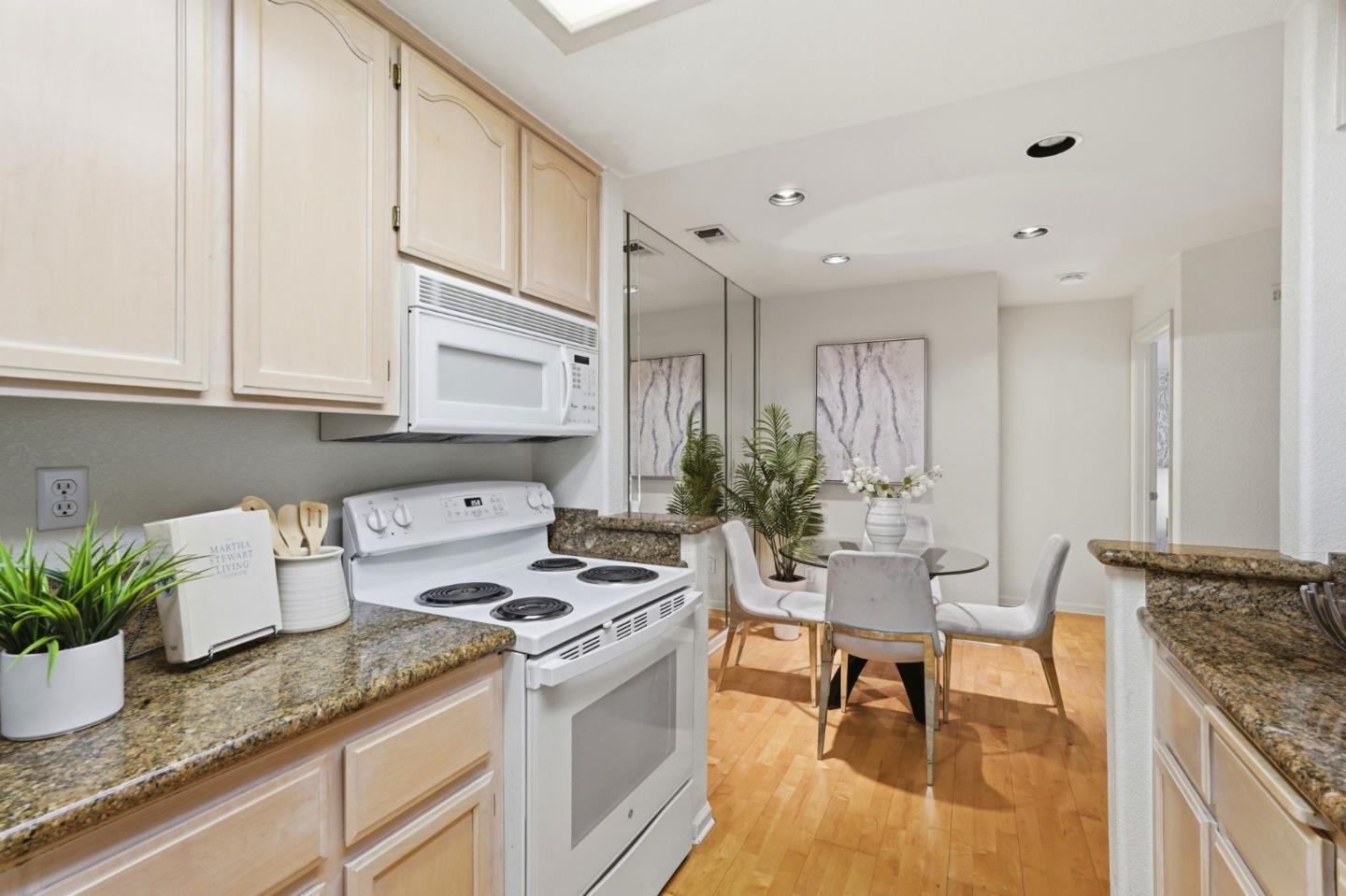 Photo #11: ML82049976 Listing: Photo #11