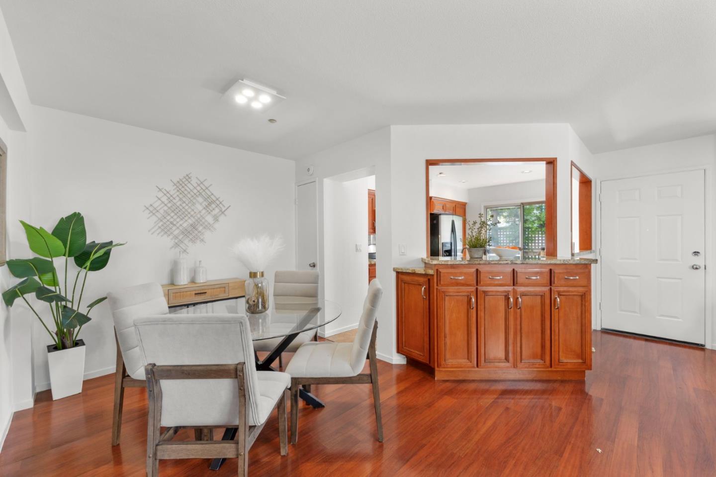 Photo #15: ML82049986 Listing: Photo #15