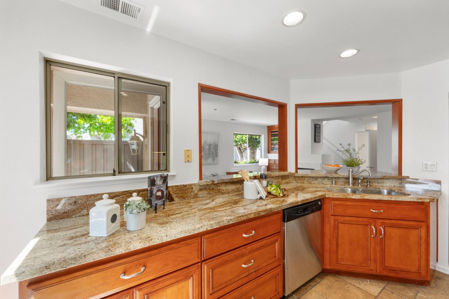 Photo #17: ML82049986 Listing: Photo #17