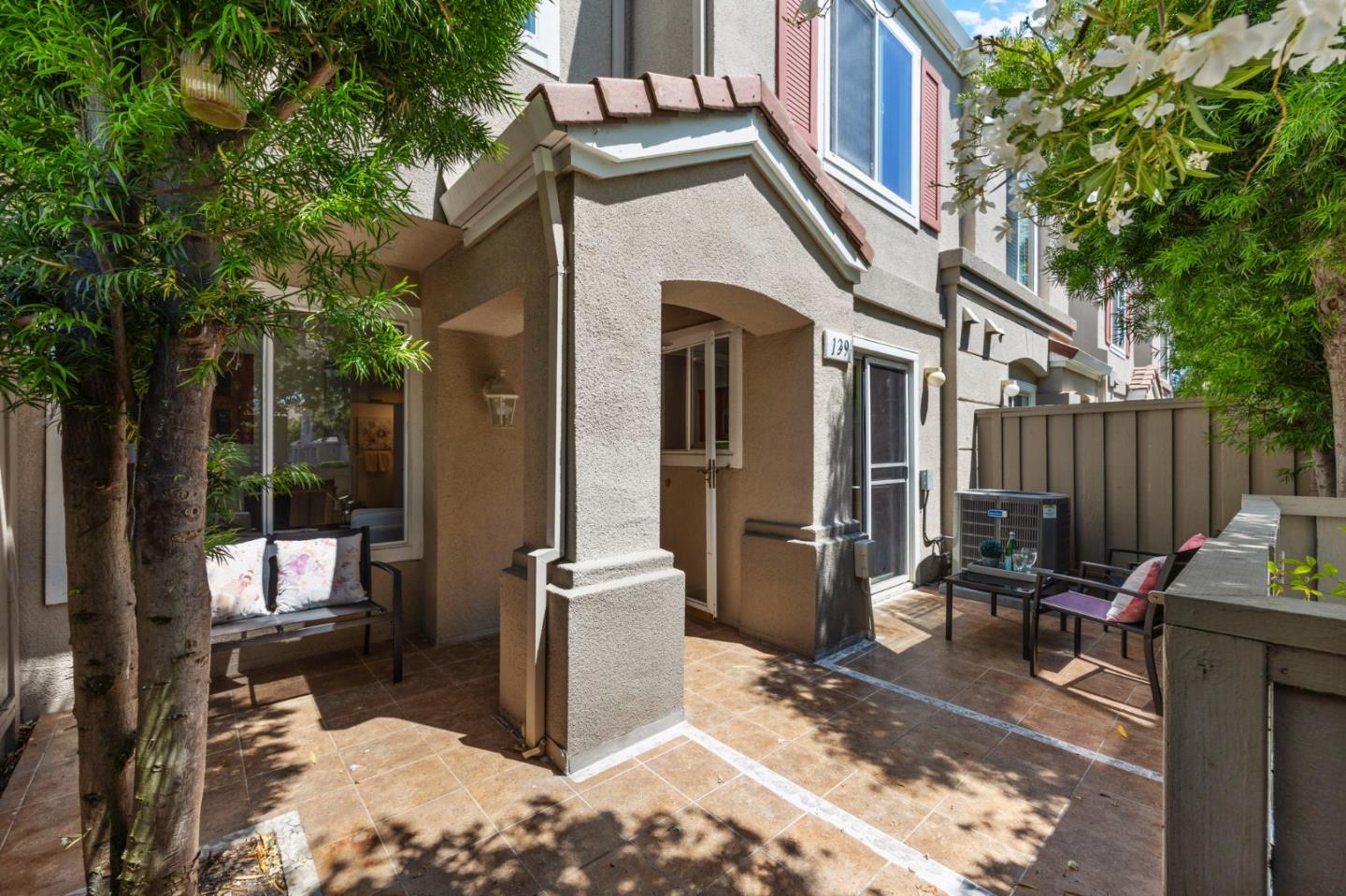 Photo #8: ML82049986 Listing: Photo #8