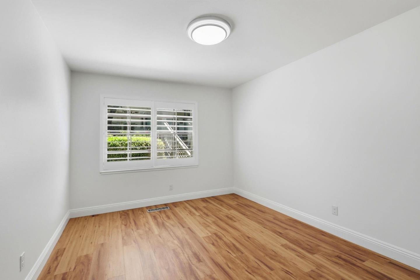 Photo #17: ML82050035 Listing: Photo #17