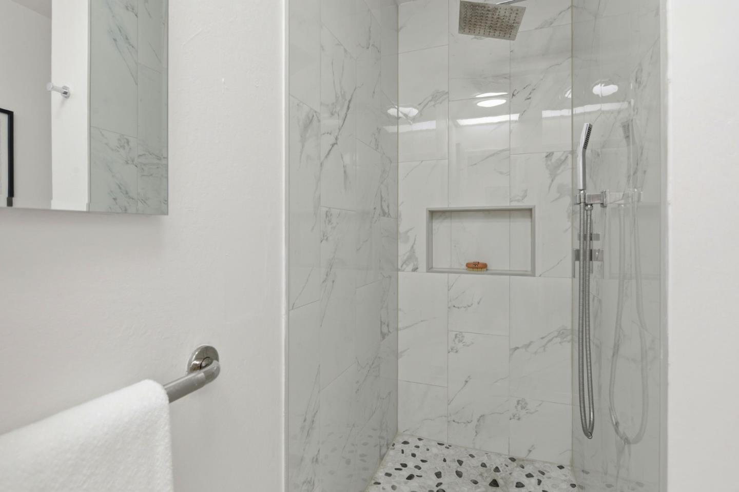 Photo #21: ML82050037 Listing: Photo #21