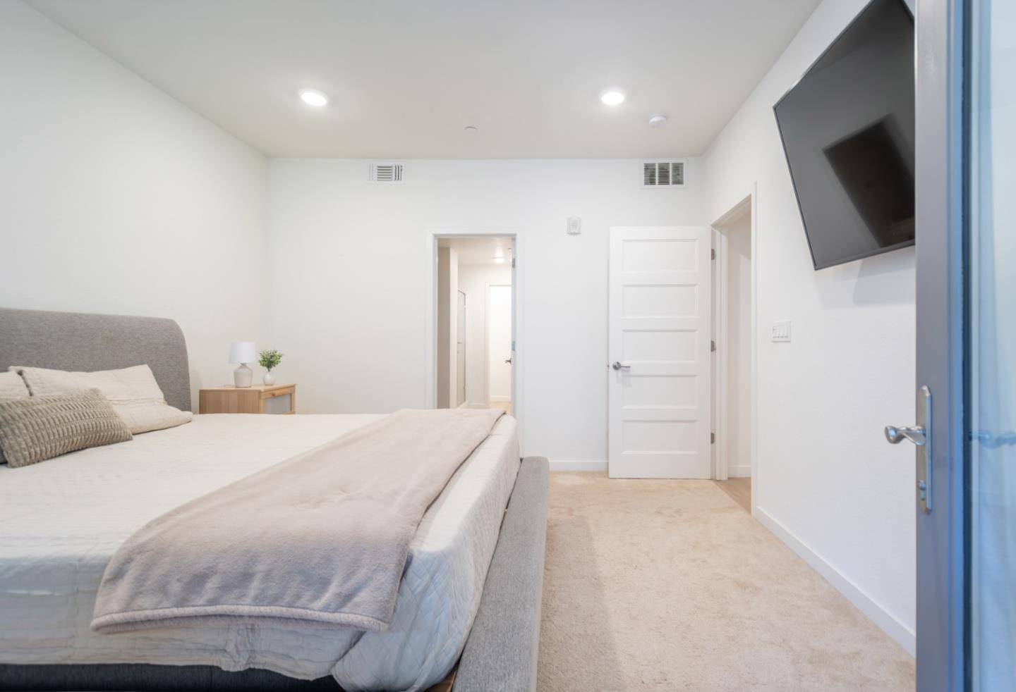 Photo #19: ML82050038 Listing: Photo #19