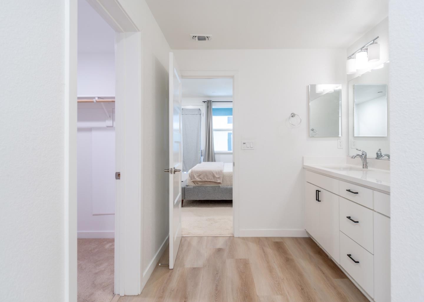 Photo #27: ML82050038 Listing: Photo #27