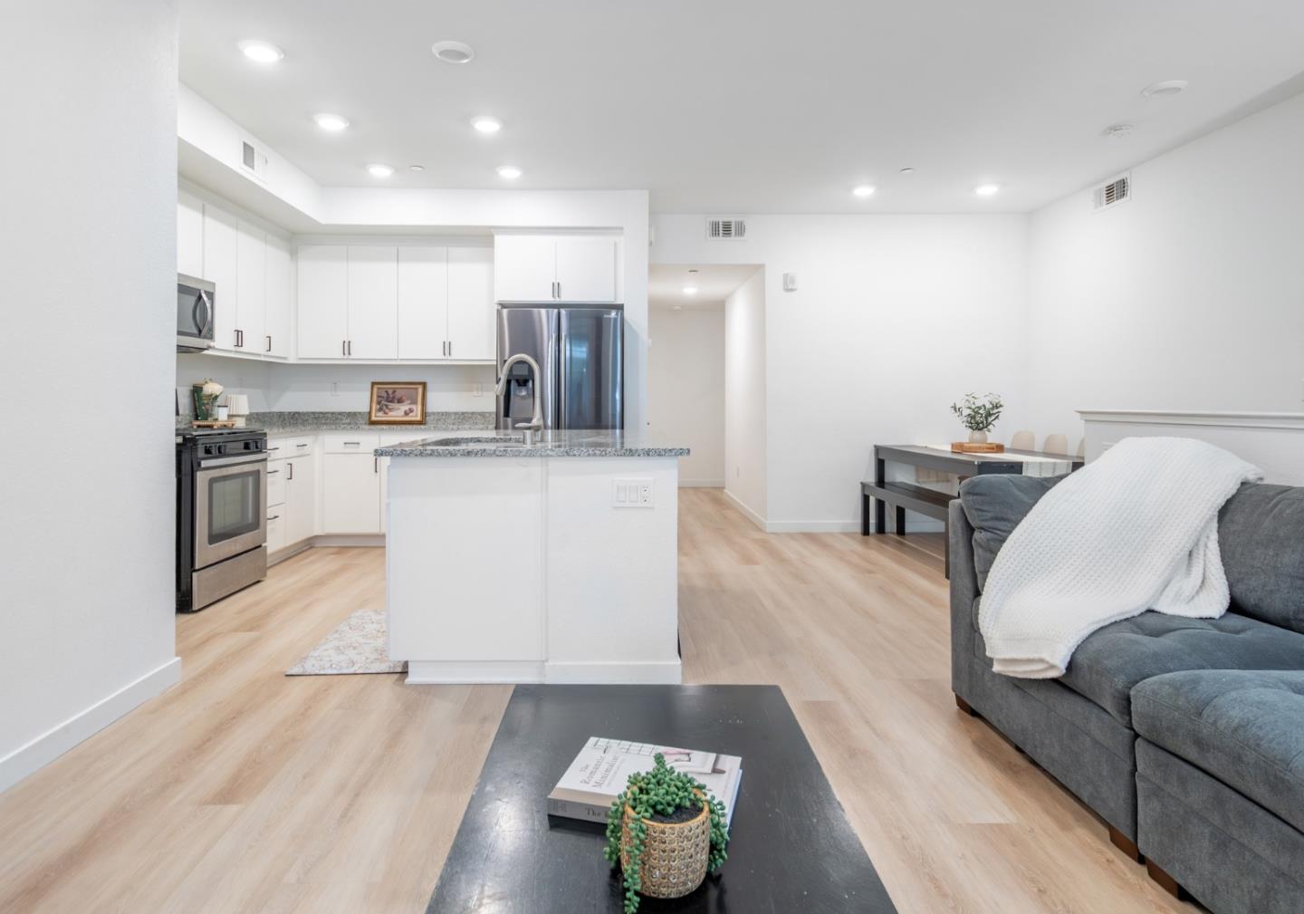 Photo #5: ML82050038 Listing: Photo #5