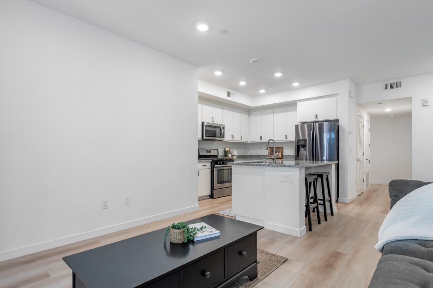 Photo #9: ML82050038 Listing: Photo #9