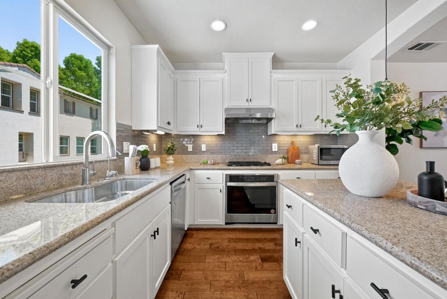 Photo #6: ML82050170 Listing: Photo #6