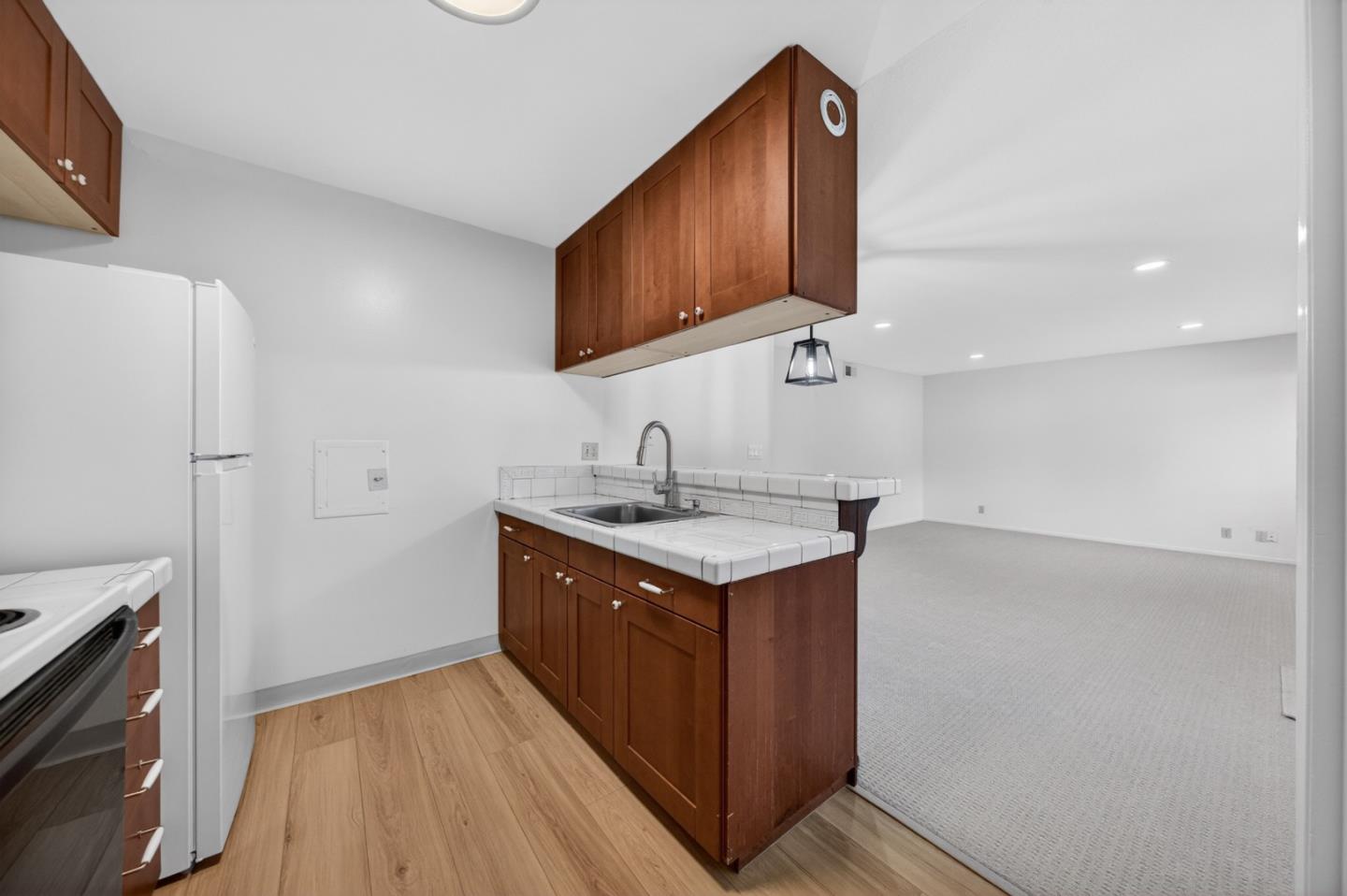 Photo #8: ML82050201 Listing: Photo #8
