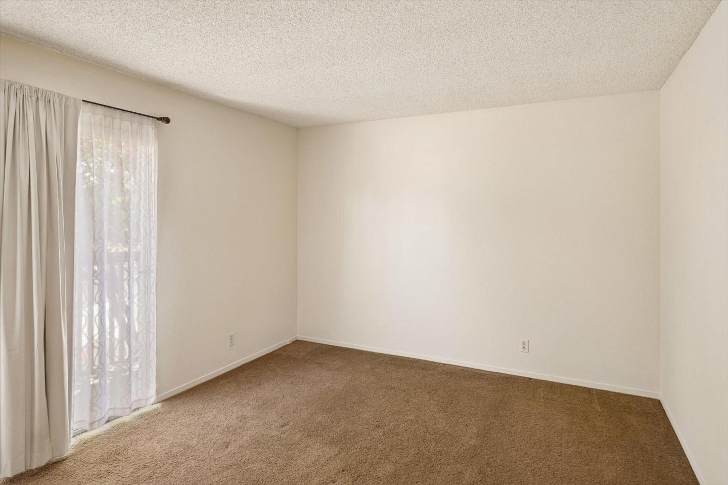 Photo #22: ML82050238 Listing: Photo #22