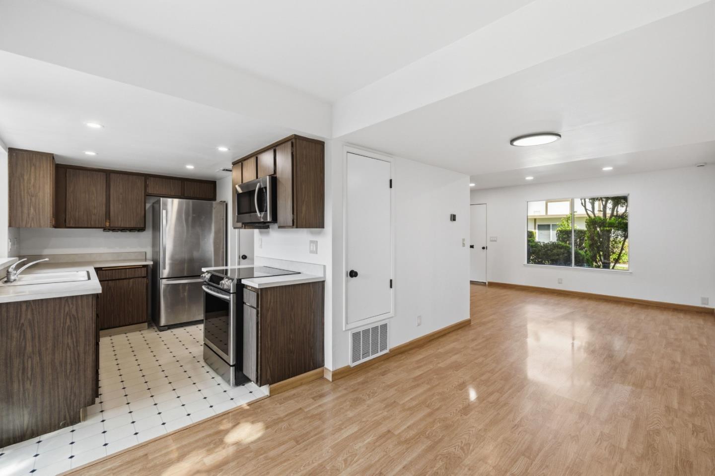 Photo #10: ML82050243 Listing: Photo #10