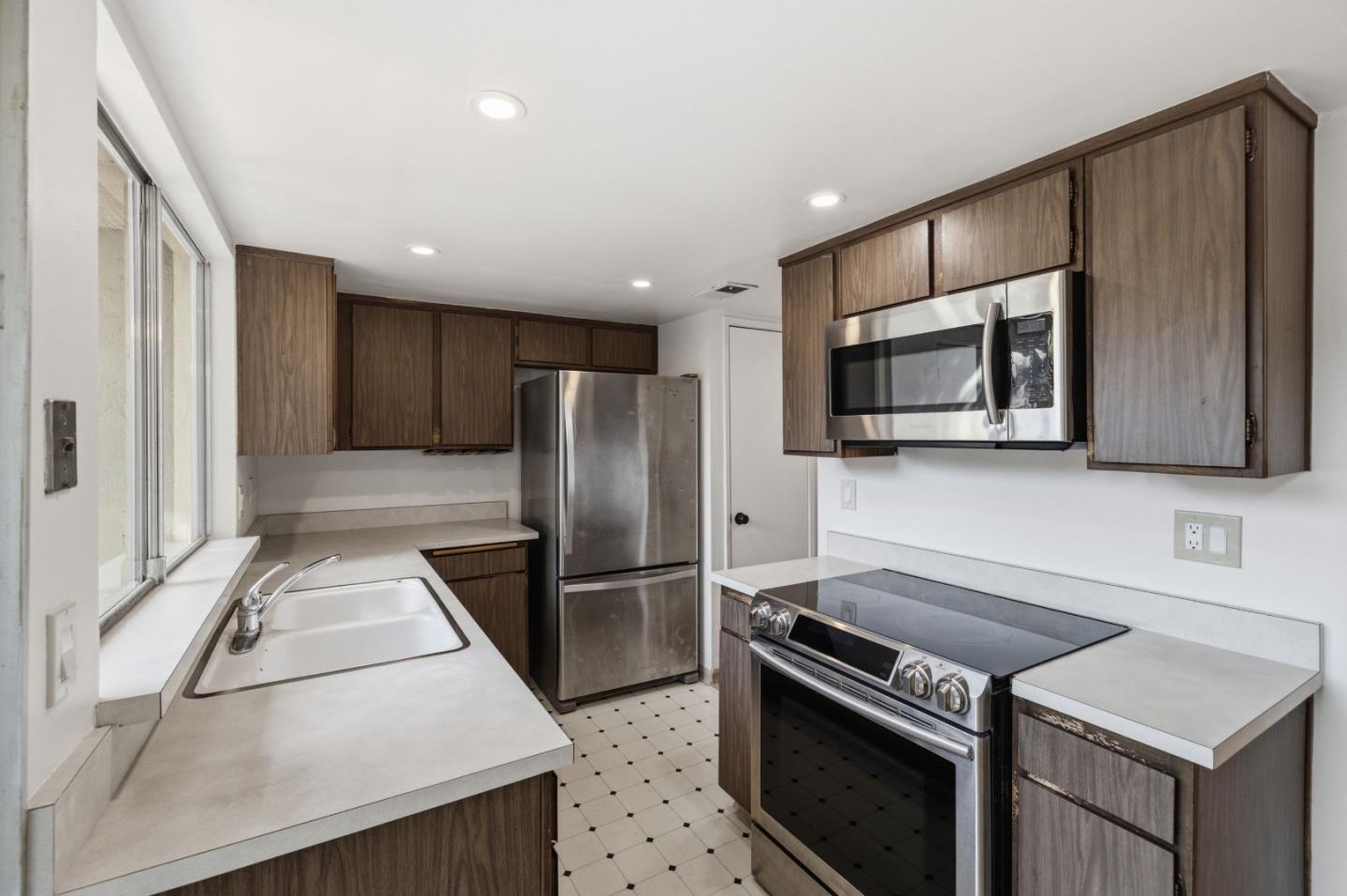 Photo #11: ML82050243 Listing: Photo #11