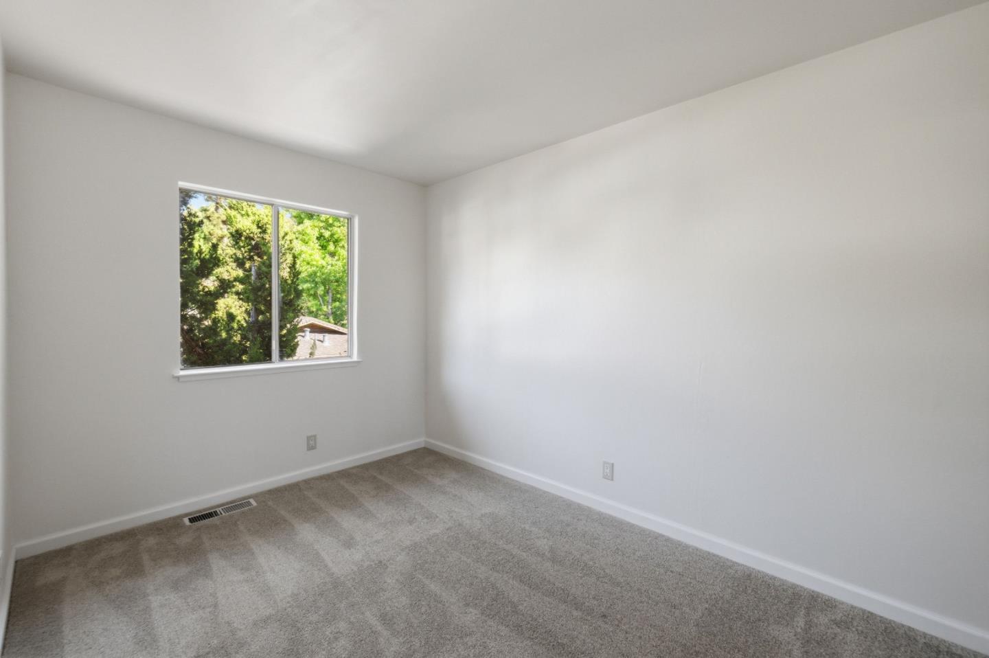 Photo #27: ML82050243 Listing: Photo #27