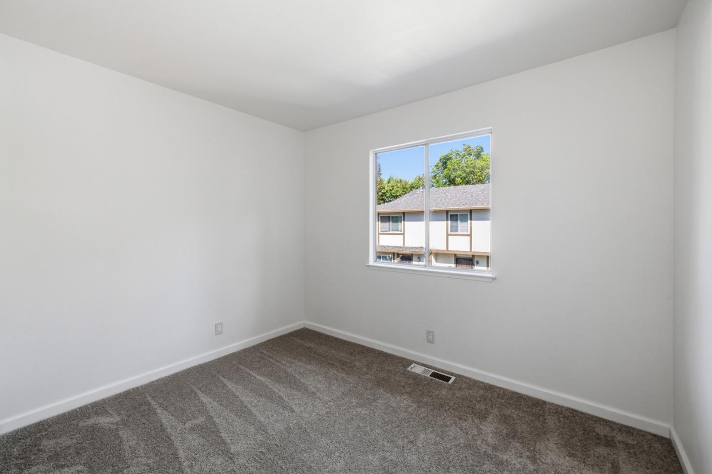 Photo #28: ML82050243 Listing: Photo #28