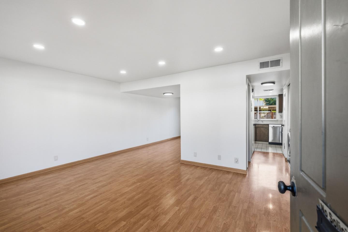 Photo #6: ML82050243 Listing: Photo #6