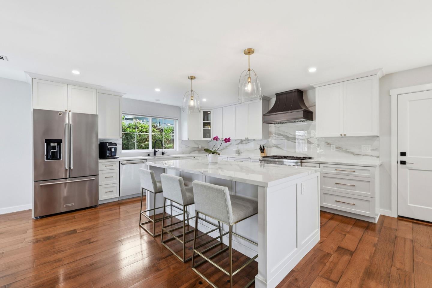 2133 Santa Cruz AVE, SantaClara, CA 95051, Photo 6