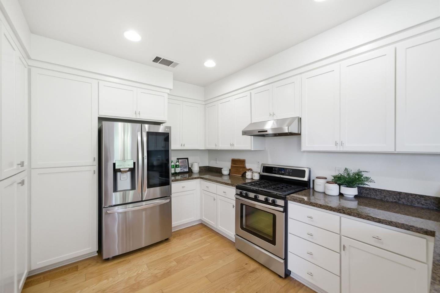 Photo #10: ML82050337 Listing: Photo #10