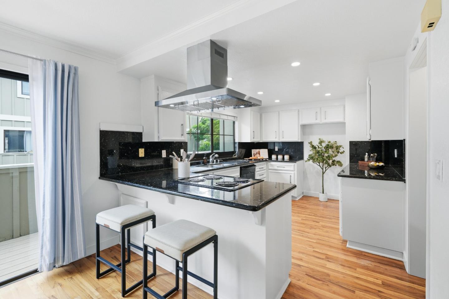 Photo #13: ML82050370 Listing: Photo #13
