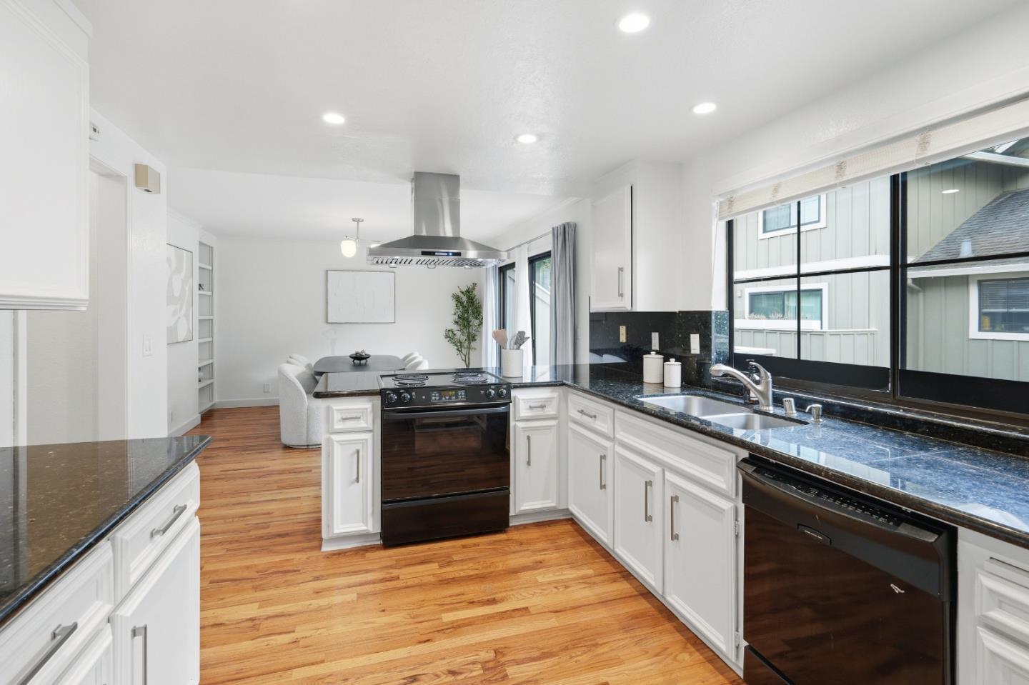 Photo #17: ML82050370 Listing: Photo #17