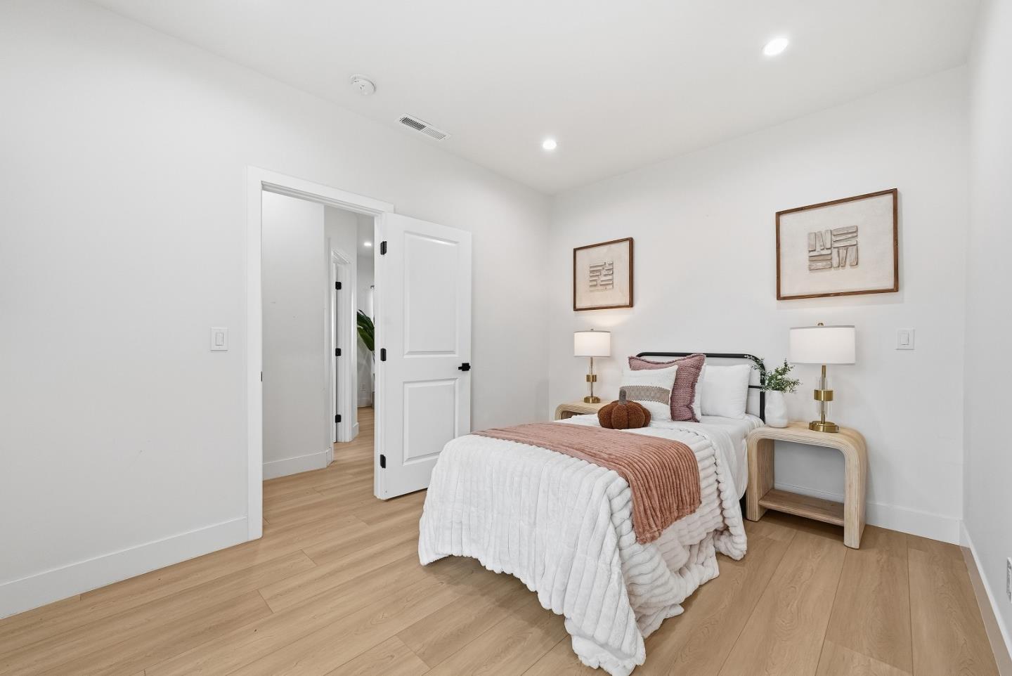 Photo #19: ML82050383 Listing: Photo #19