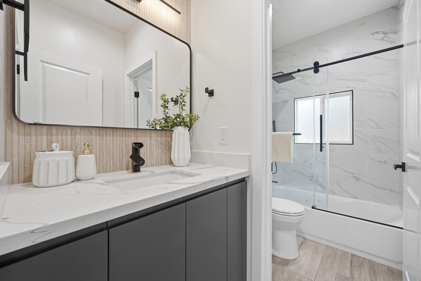 Photo #25: ML82050383 Listing: Photo #25