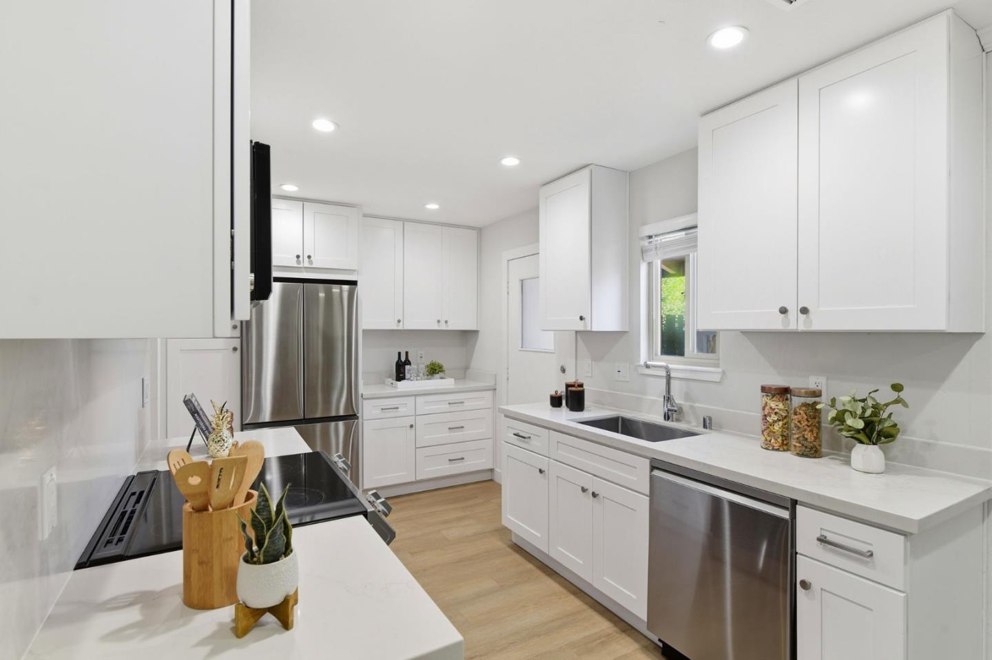 Photo #8: ML82050435 Listing: Photo #8