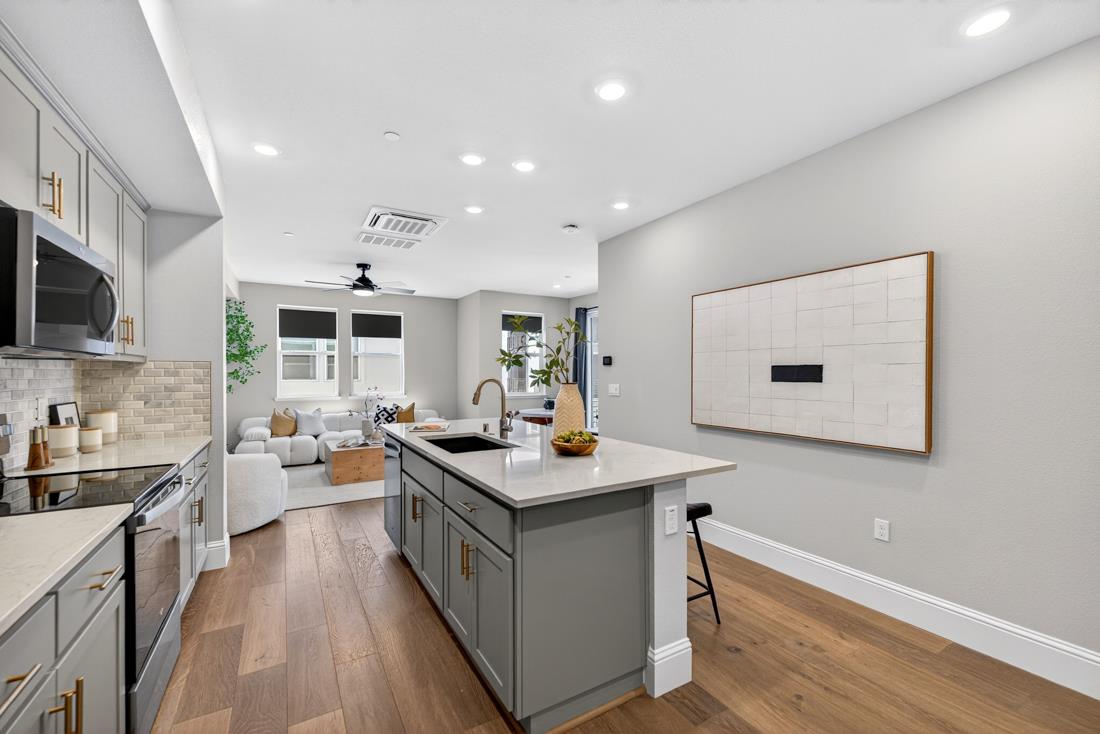 Photo #5: ML82050477 Listing: Photo #5