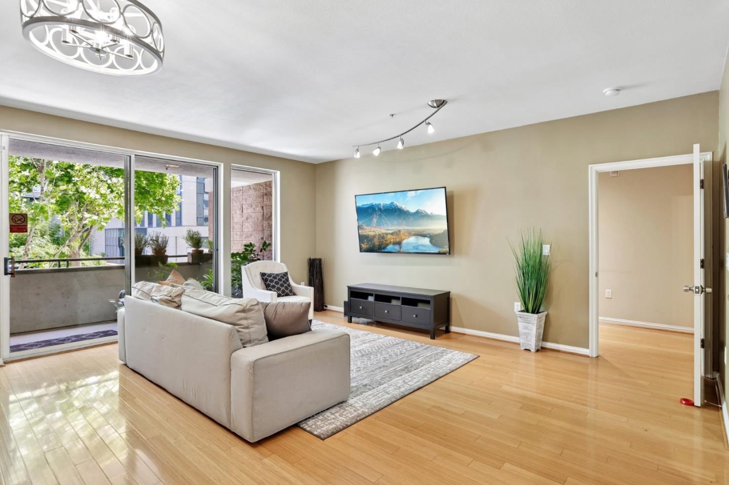 Photo #7: ML82050521 Listing: Photo #7