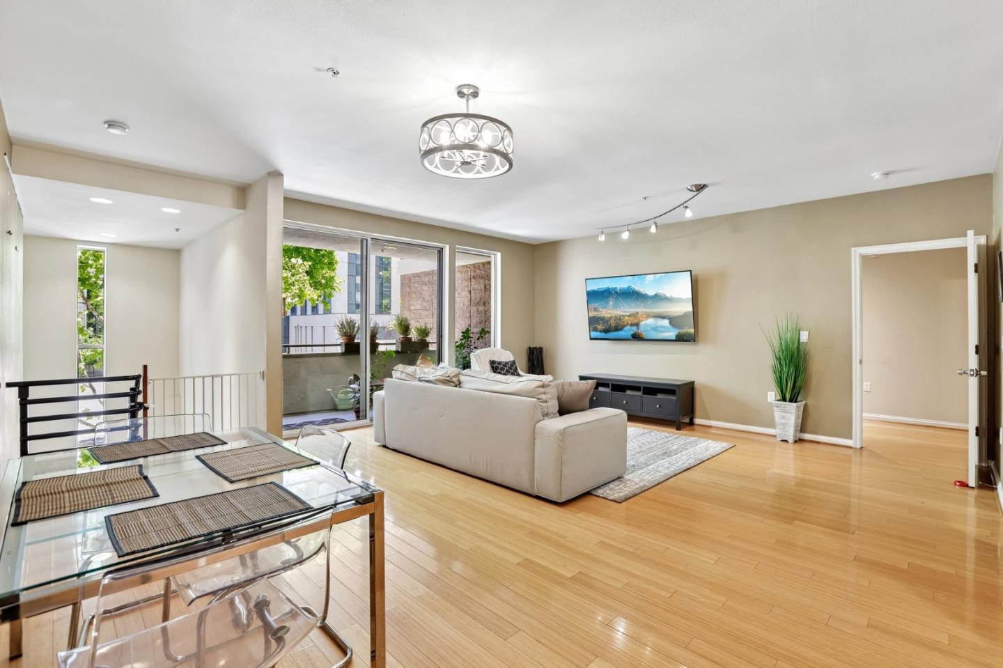Photo #8: ML82050521 Listing: Photo #8