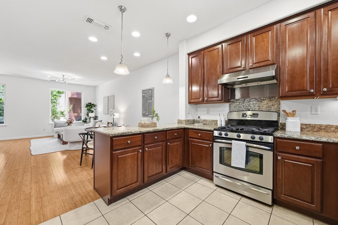 Photo #6: ML82050546 Listing: Photo #6