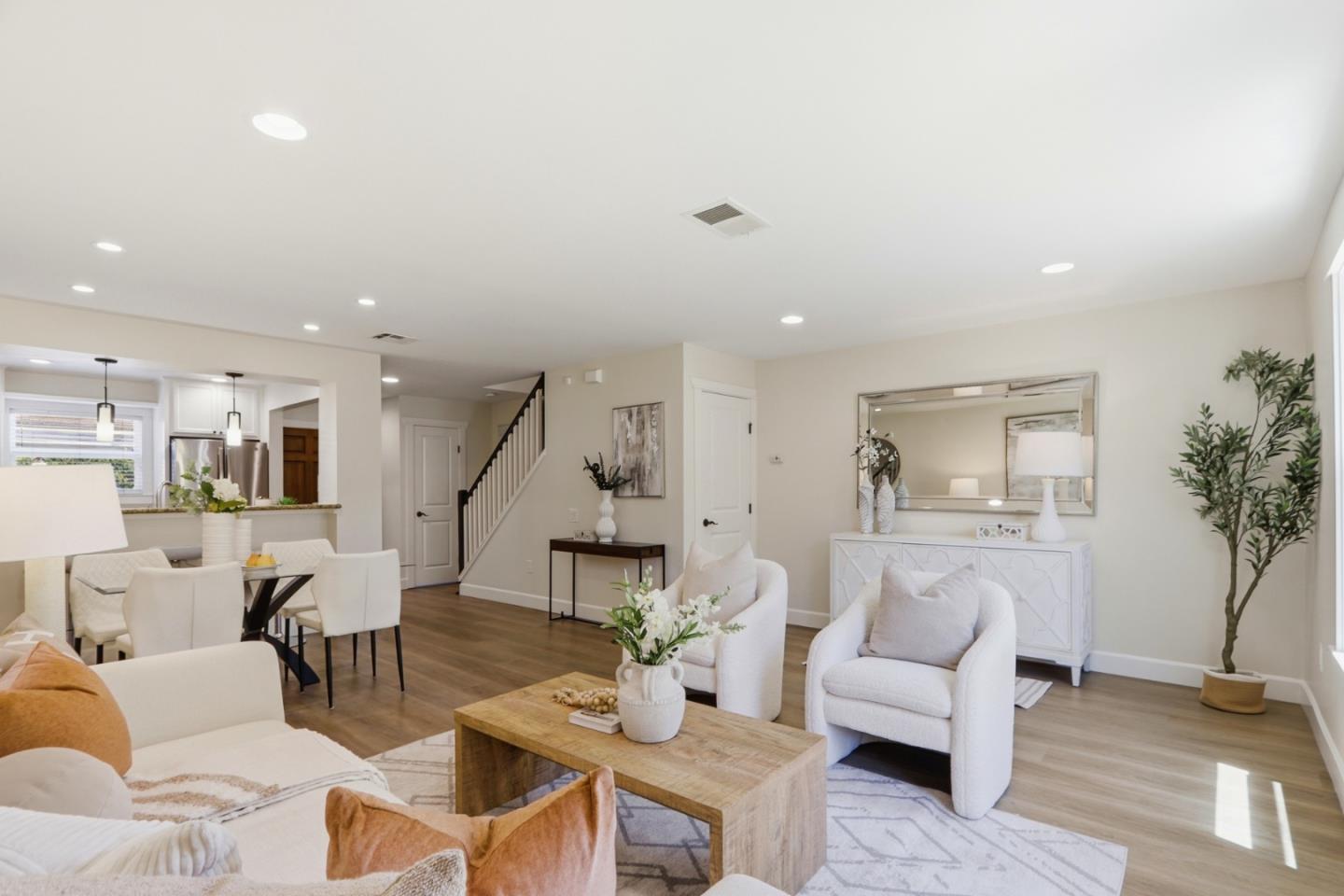 Photo #5: ML82050554 Listing: Photo #5