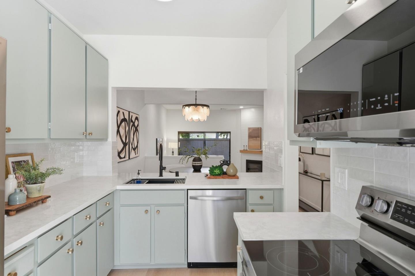 Photo #11: ML82050559 Listing: Photo #11