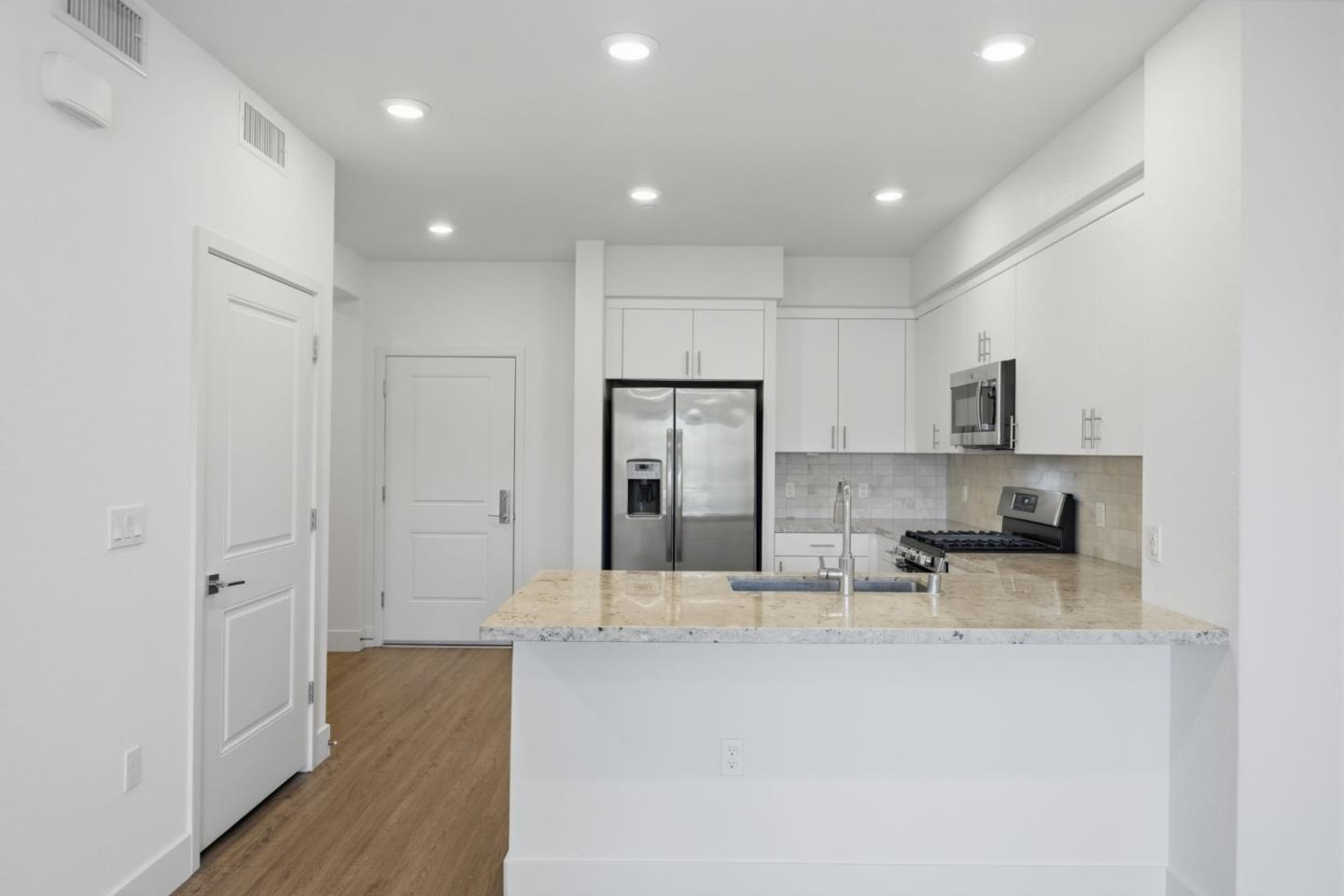 Photo #5: ML82050654 Listing: Photo #5
