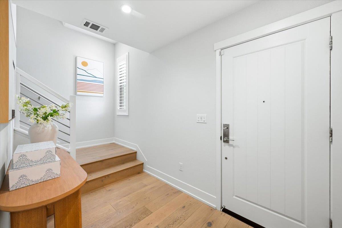 Photo #4: ML82050665 Listing: Photo #4