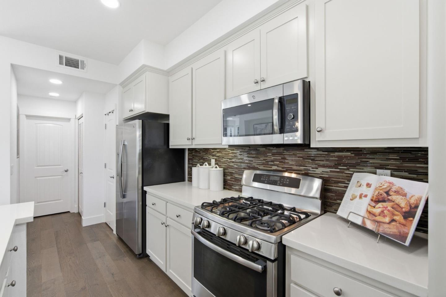 Photo #16: ML82050670 Listing: Photo #16
