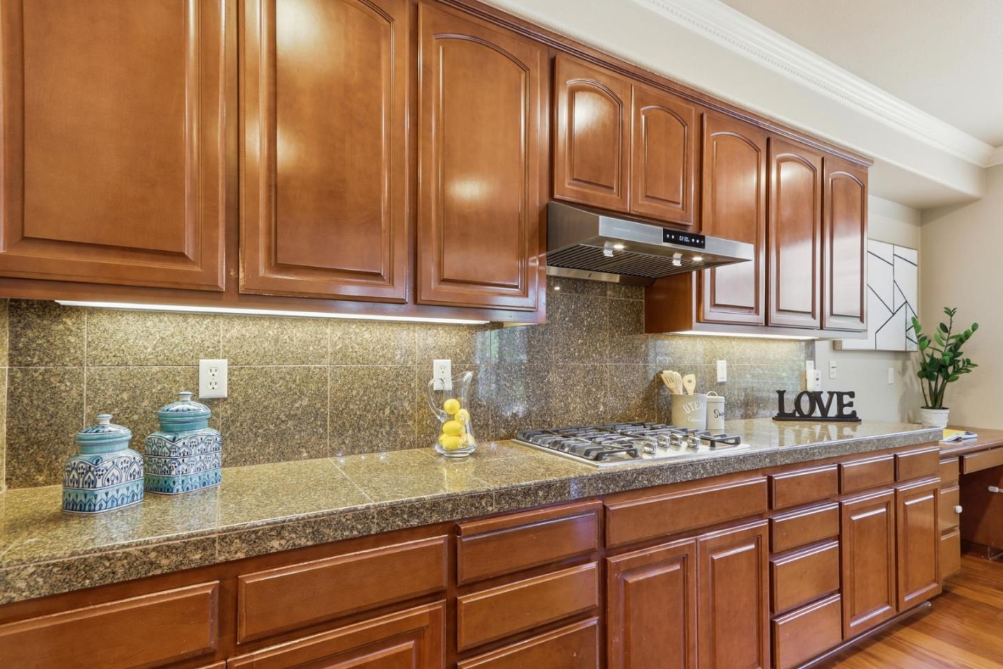 Photo #15: ML82050679 Listing: Photo #15