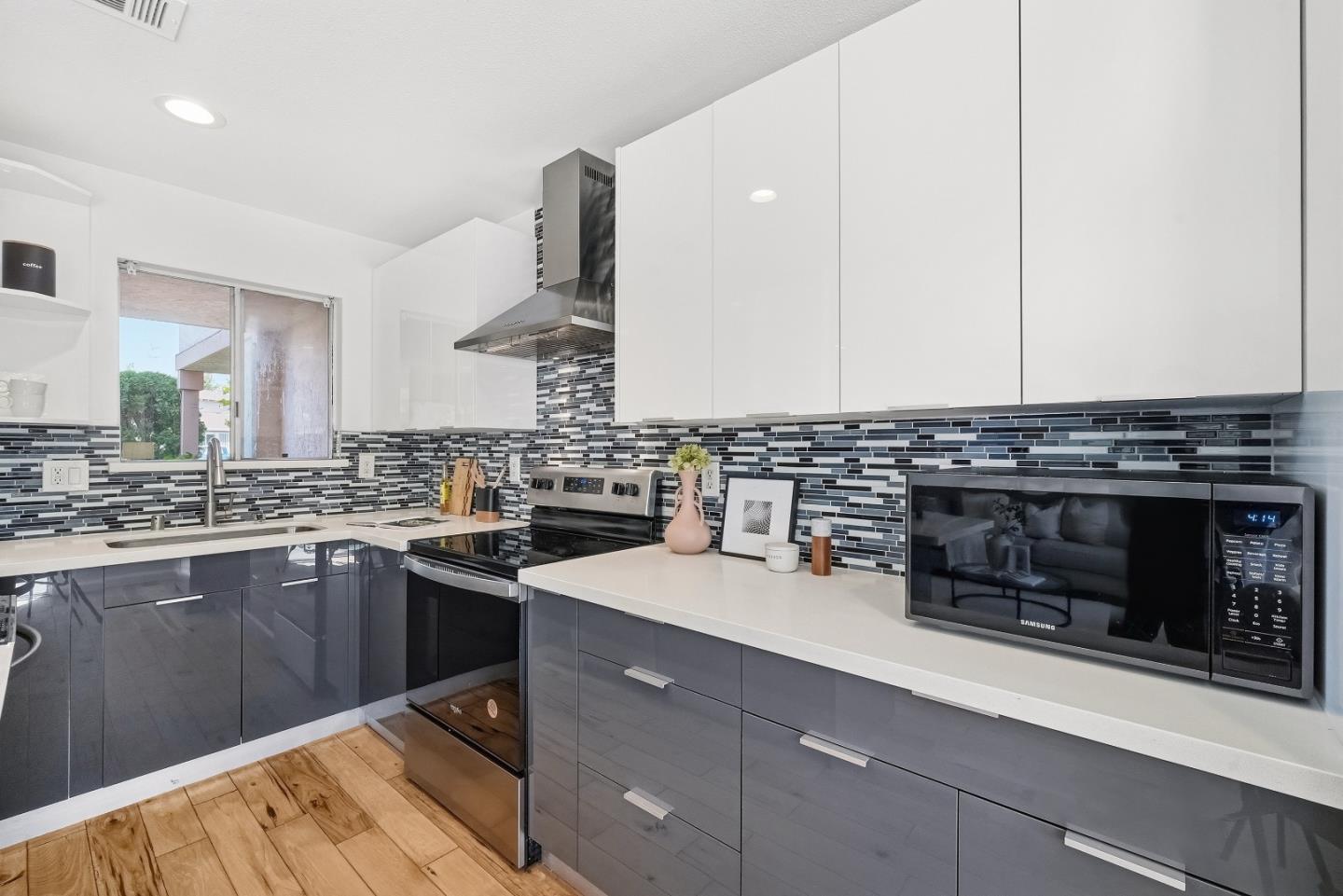 Photo #9: ML82050692 Listing: Photo #9