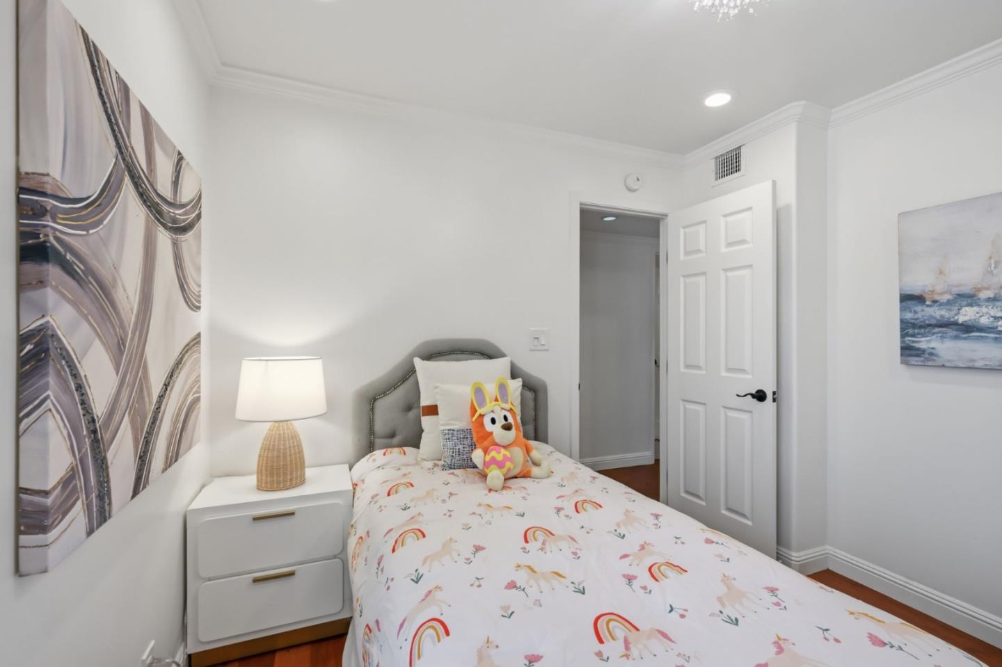 1568 Calle Santiago