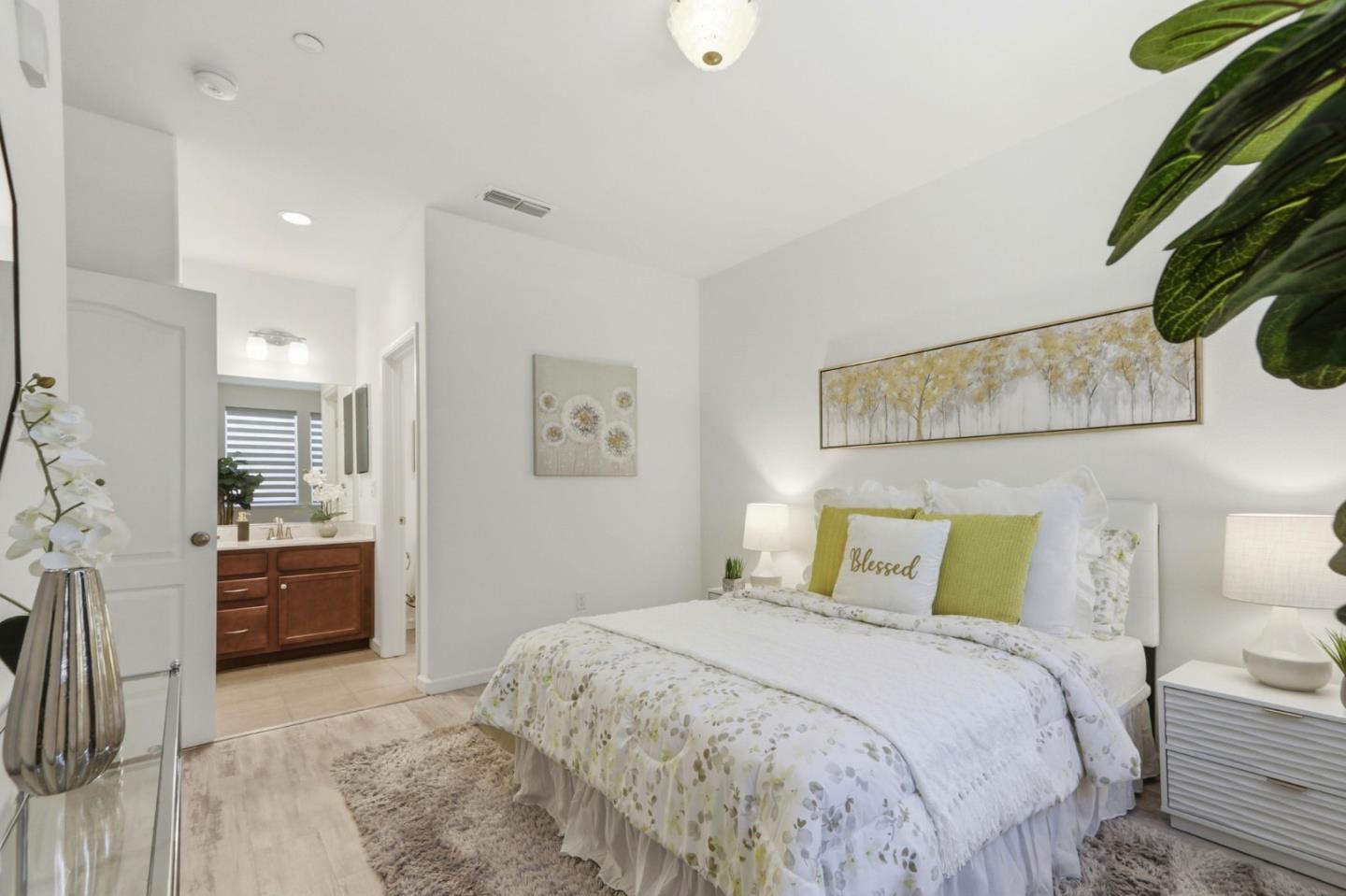 Photo #5: ML82050781 Listing: Photo #5
