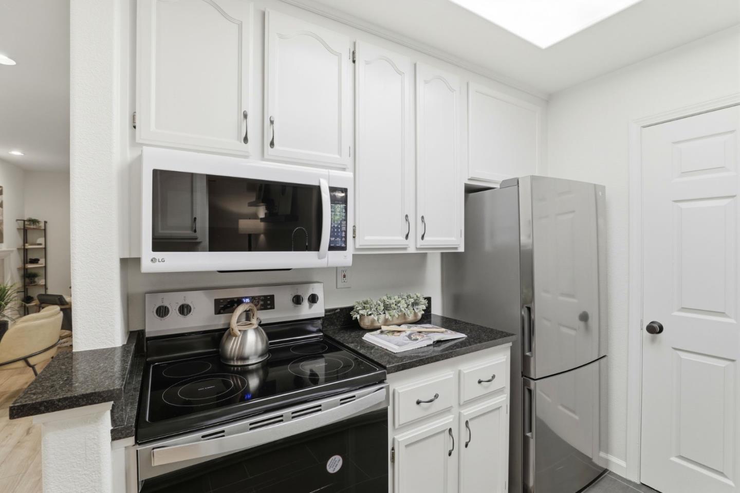 Photo #10: ML82050812 Listing: Photo #10