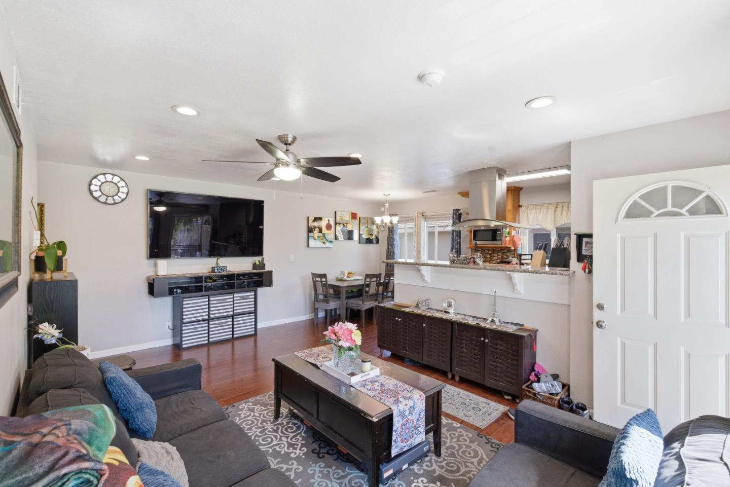 Photo #3: ML82050827 Listing: Photo #3