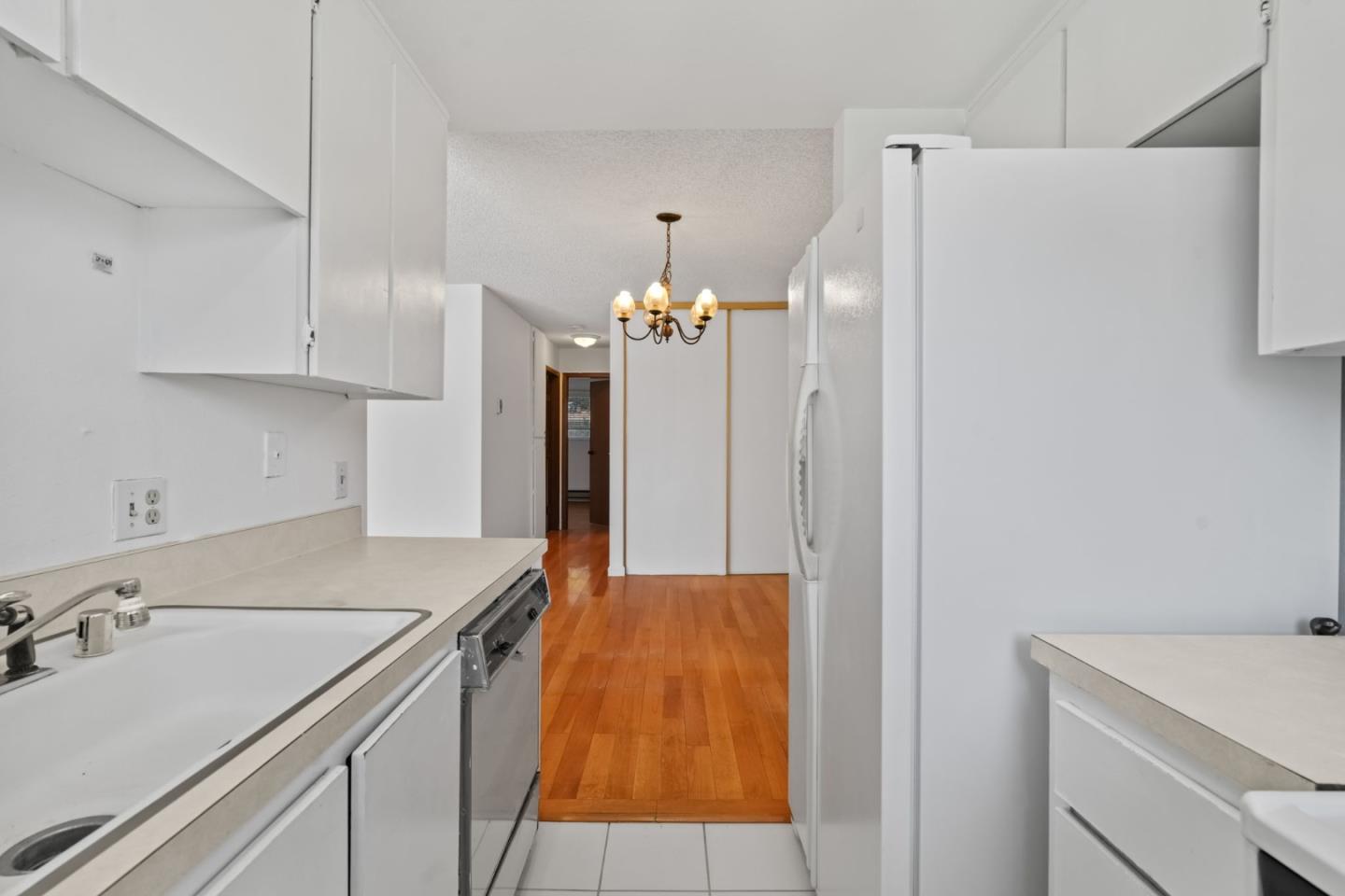 Photo #6: ML82050839 Listing: Photo #6
