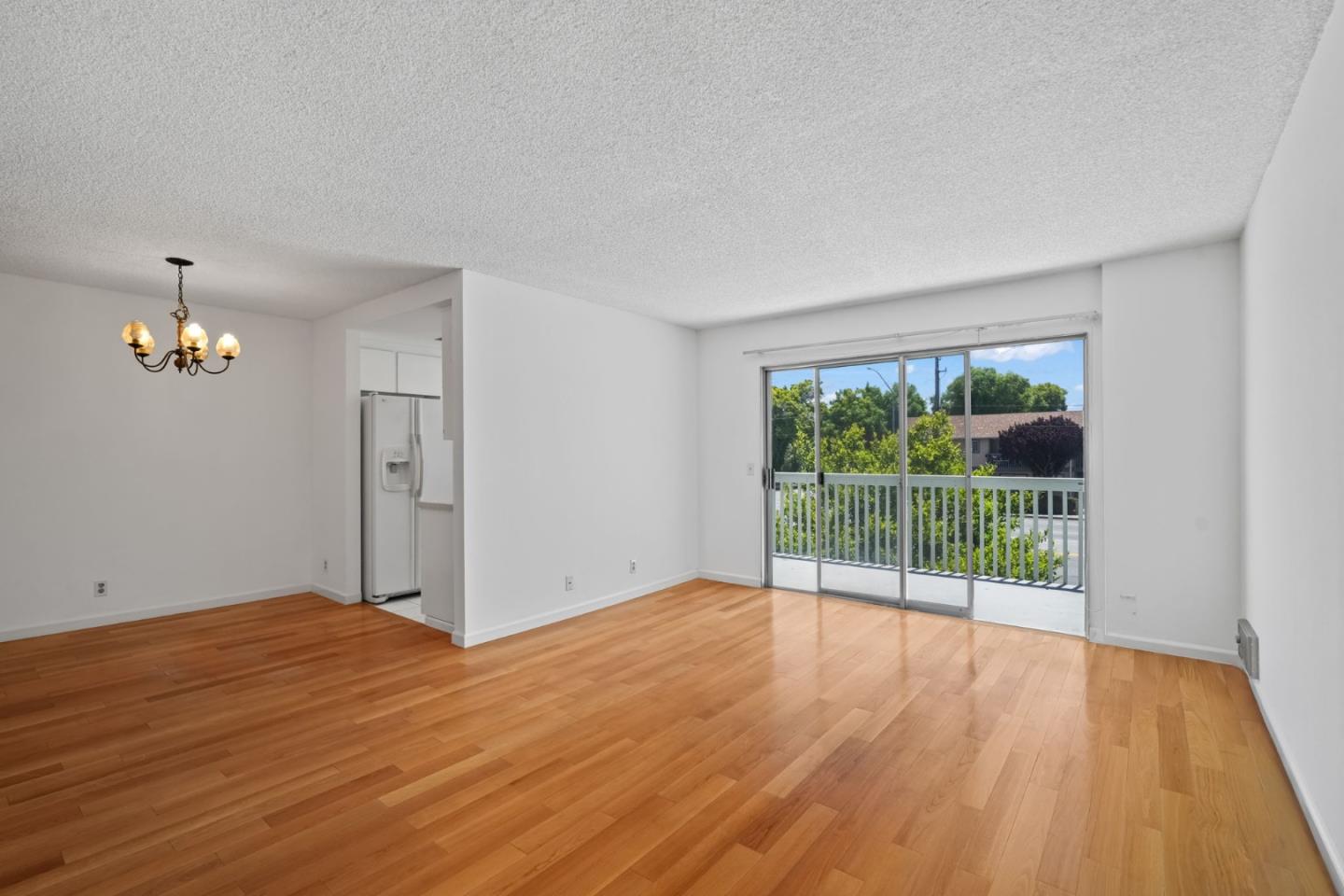Photo #8: ML82050839 Listing: Photo #8
