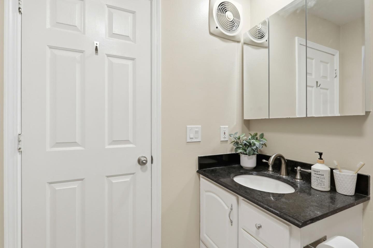 Photo #22: ML82050859 Listing: Photo #22